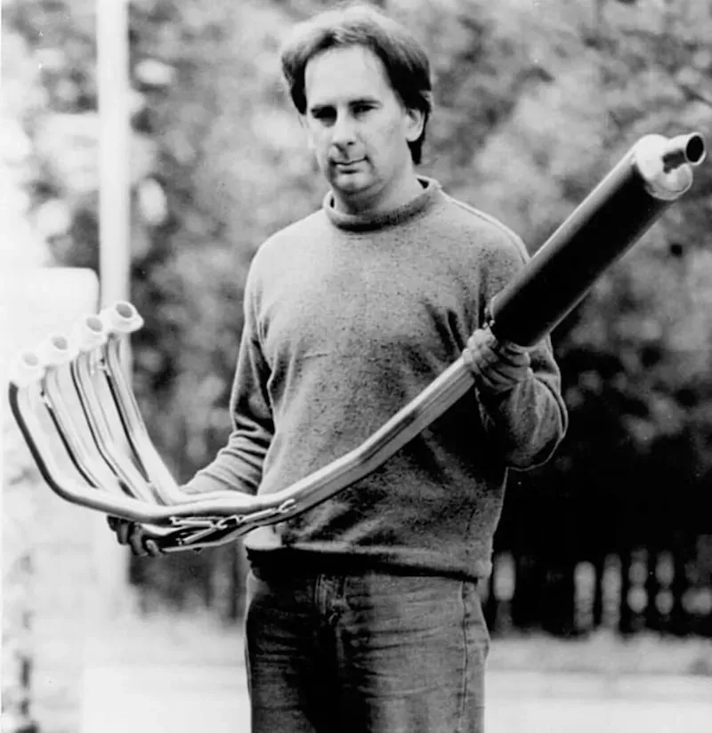 Igor Akrapovič το 1991, στα πρώτα χρόνια της εταιρείας Akrapovič